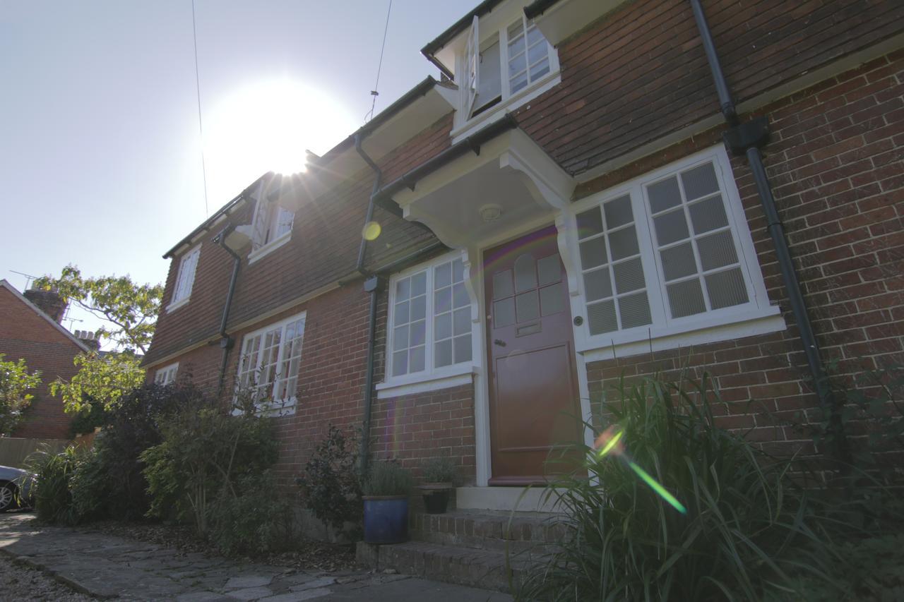 Red Cottage B&B 拉伊 外观 照片